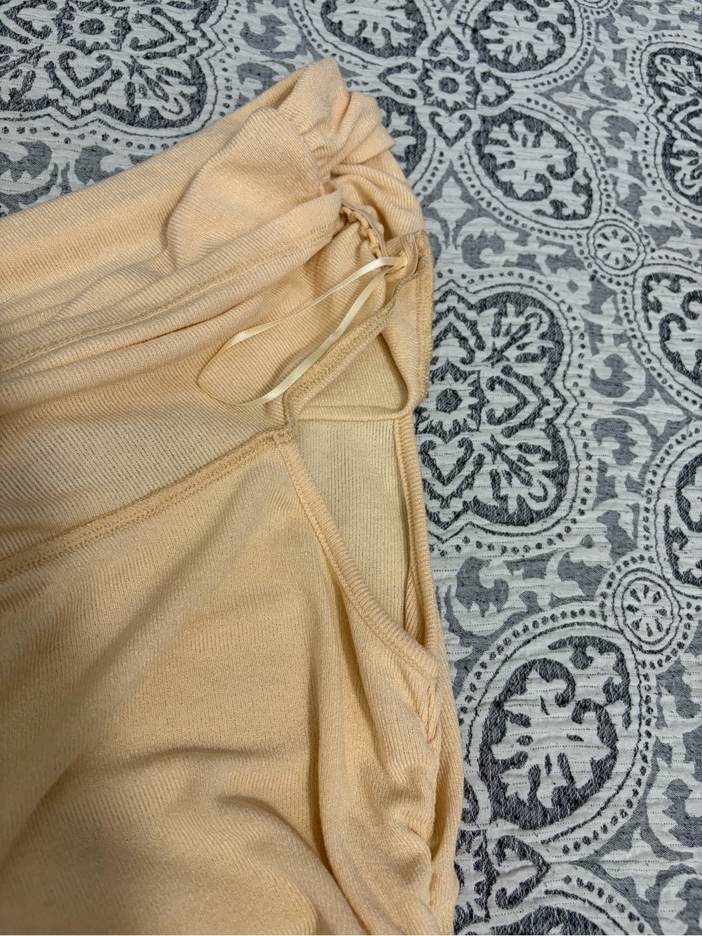 Lioness x REVOLVE Field of Dreams Cream off-the-shoulder maxi dress Small - Picture 11 of 14